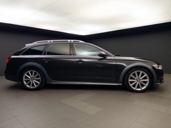 Audi A6 allroad quattro 3.0 TDI
