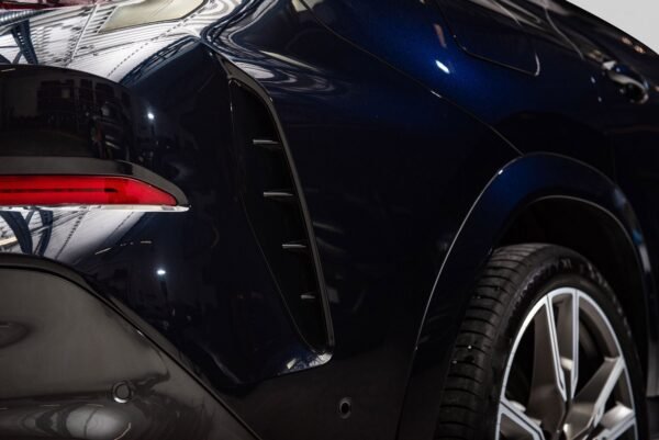 BMW X6 M50i