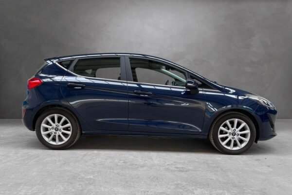 7 Ford Fiesta Faible km|Croisière|DAB|Climat|Sièges chauffants