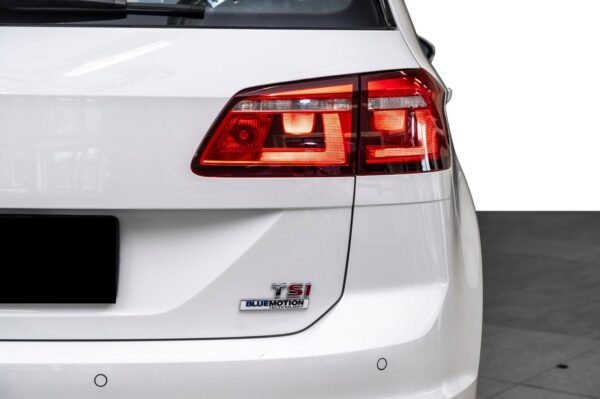 8 Volkswagen Golf 1.4 TSI 150 ch DSG7