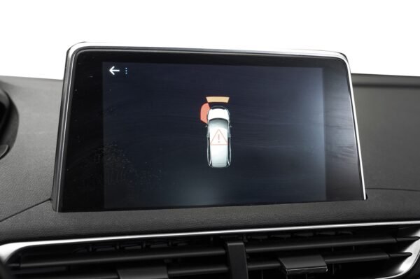Peugeot 5008 1.5 HDi 130CH 7-SETS KROK CRUISE