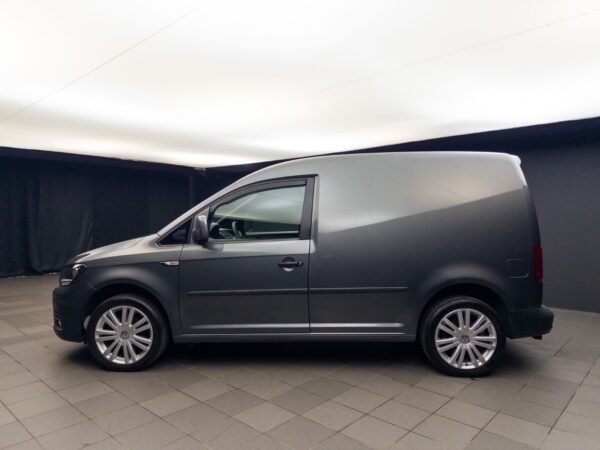 8 Volkswagen Caddy 2.0TDi 102ch DSG