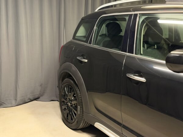 8 MINI Countryman Cooper SE ALL4 Experience