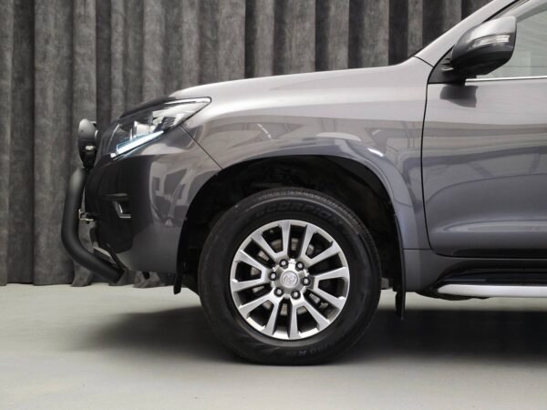 9 Toyota Land Cruiser 2.8 D-4D GX