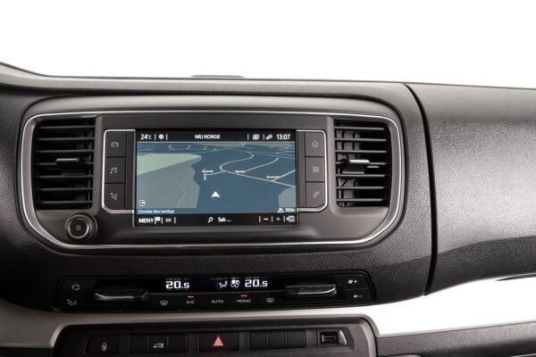 9 Toyota Proace 2,0 D 144 Comfort L2H1 Aut Cruise/Krok/Kamera/Webasto