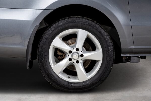 9 Mercedes-Benz Vito 119 CDI 4MATIC