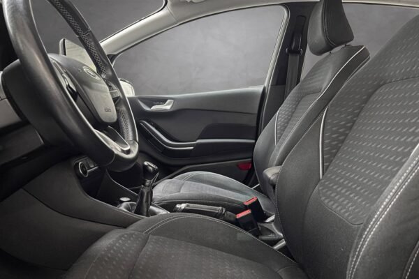 9 Ford Fiesta Faible km|Croisière|DAB|Climat|Sièges chauffants